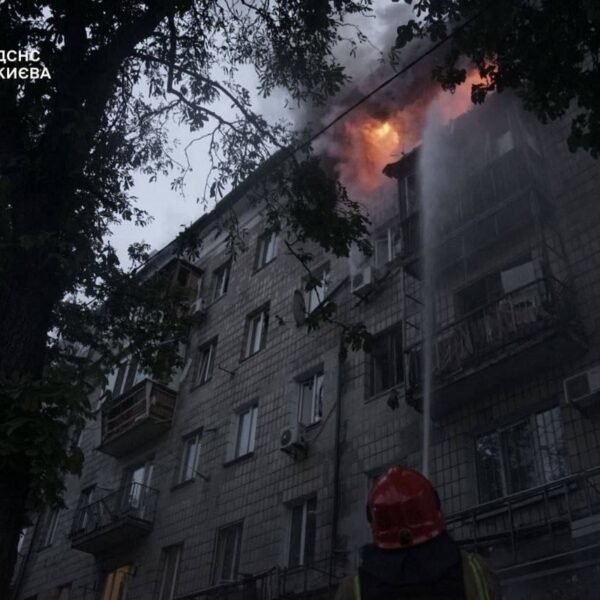 Український Червоний хрест допомагає на місцях ліквідації наслідків обстрілів Києва