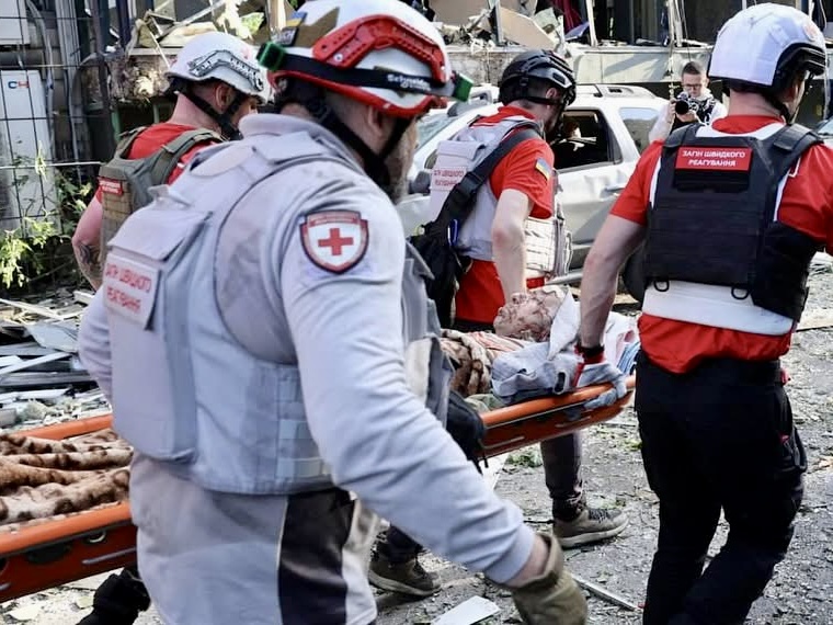 The Ukrainian Red Cross Responds to Night-Time Attacks in Kyiv and ...