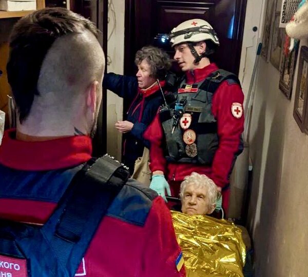 Вночі Україна знову зазнала чергової атаки. Український Червоний Хрест надав допомогу постраждалим у Запоріжжі та Києві