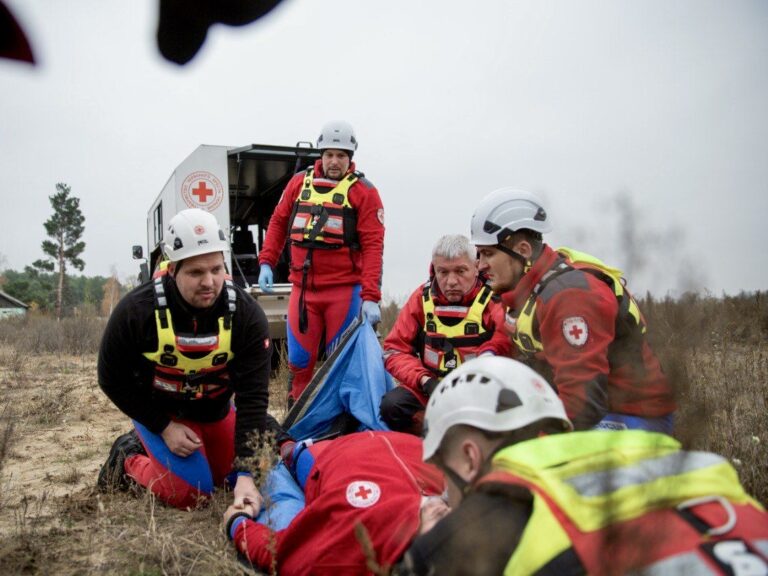 In Kyiv region, Ukrainian Red Cross emergency response teams took part in large-scale winter preparedness training