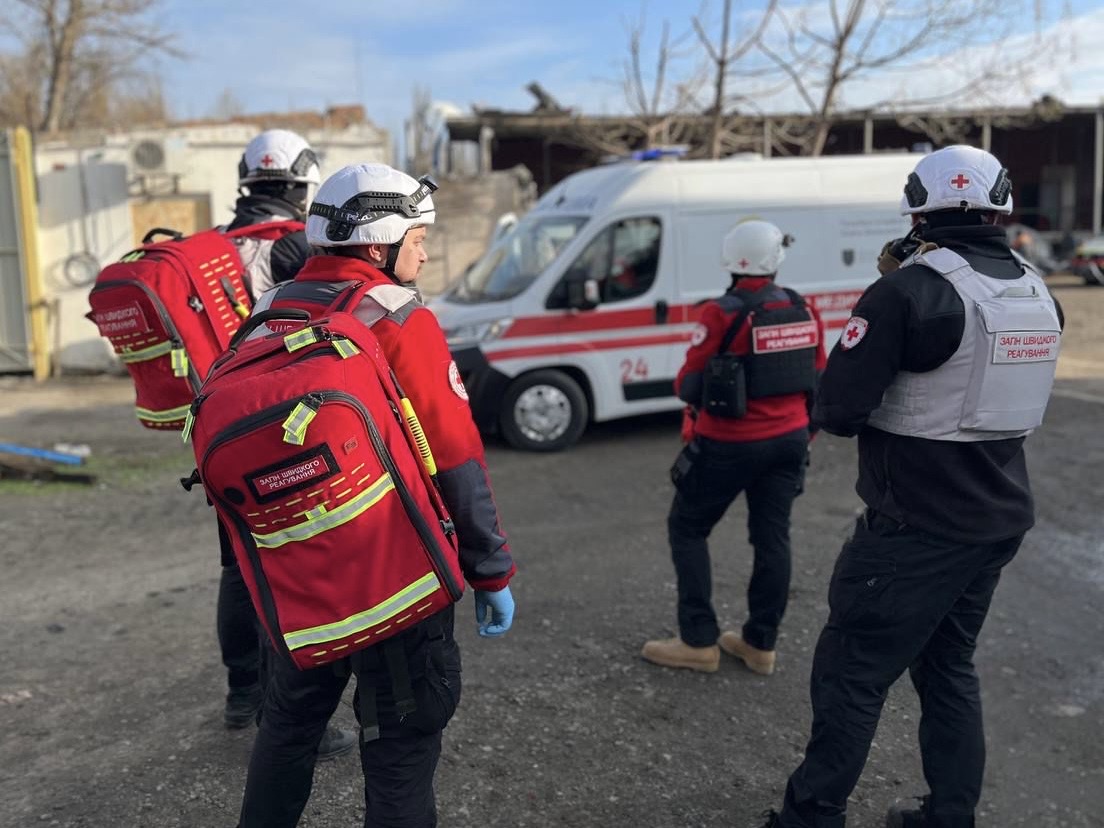 The Ukrainian Red Cross provides assistance following a morning attack ...