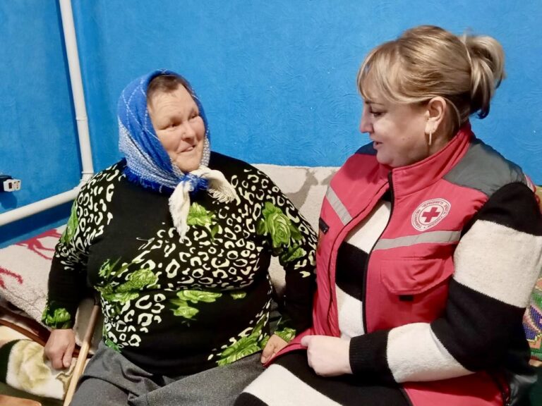 Більше 40 підопічних відвідала команда напряму «Догляд вдома» Українського Червоного Хреста на Сумщині з метою збору…