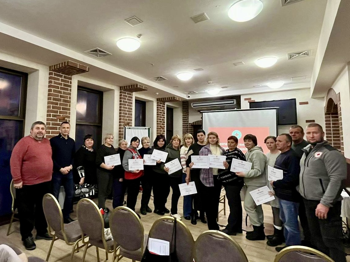 Підвищення рівня безпеки для співробітників: навчання для мобільних медичних бригад Українського Червоного Хреста