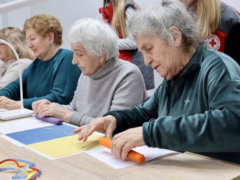 Майже 4 800 літніх людей долучились до Клубів активного довголіття Українського Червоного Хреста