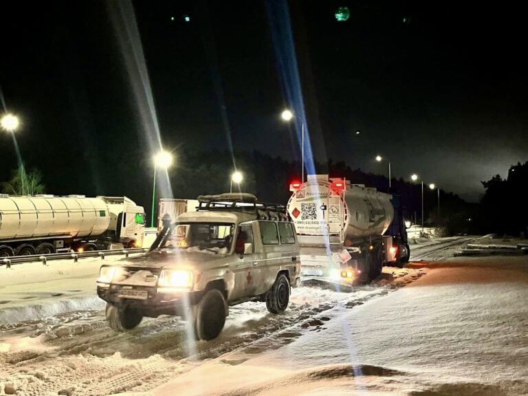 Загони швидкого реагування допомагають у деблокуванні транспортних засобів