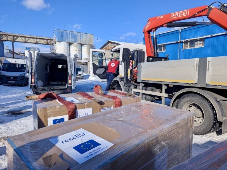 Український Червоний Хрест передав 50 генераторів соціальним установам Київщини