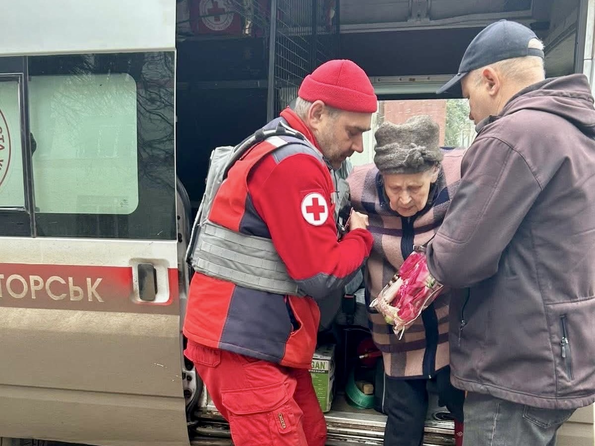 The Ukrainian Red Cross responded to shelling in the Zaporizhzhia and ...