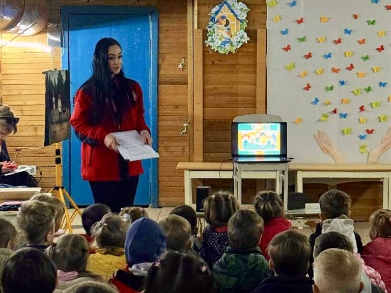 На Чернігівщині Служба розшуку Українського Червоного Хреста навчала дітей правилам безпечної поведінки