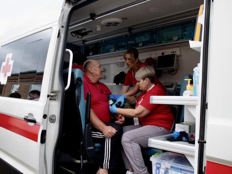 1,5 млн консультацій і 8 млн послуг: як Український Червоний Хрест підсилює медичну допомогу під час…