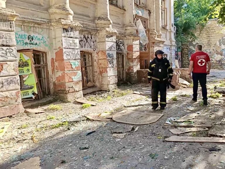 Харків: вчора та сьогодні на місцях ліквідації наслідків чергових обстрілів міста працювала команда загону швидкого реагування&hellip;