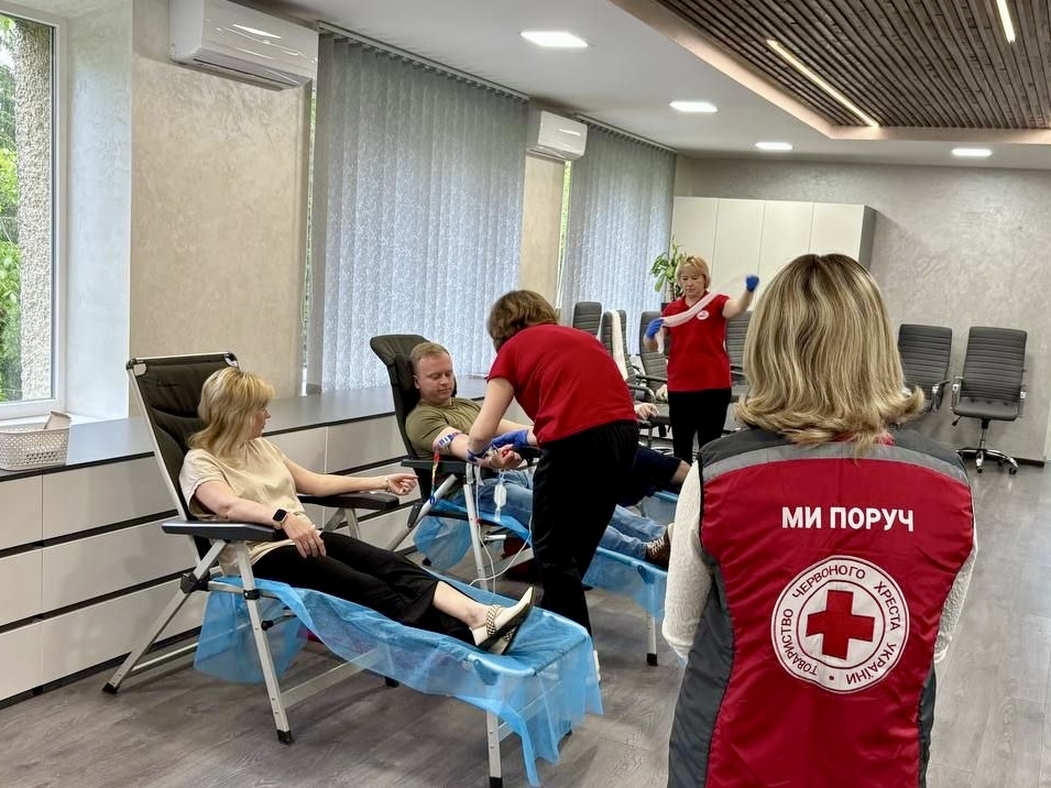 Український Червоний Хрест долучився до Всесвітнього дня донора крові: понад 20 заходів по всій Україні