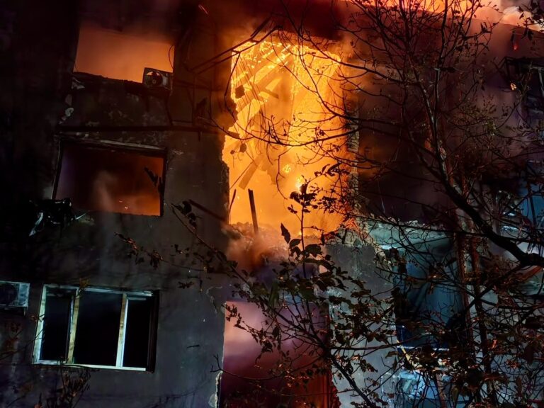 Український Червоний Хрест працював на місці чергової російської атаки у Запоріжжі