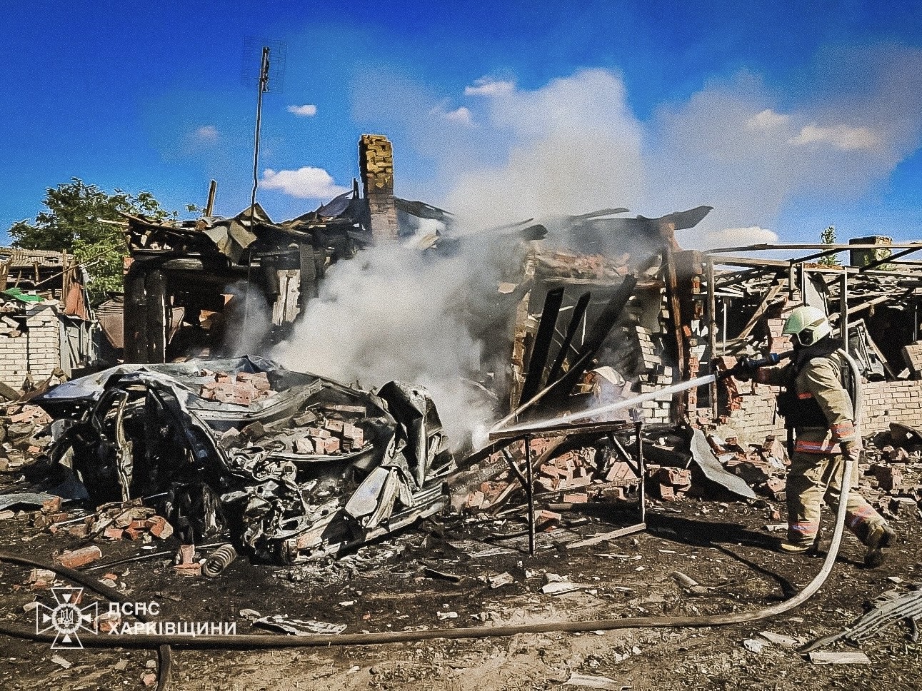 Ukrainian Red Cross team responds to the aftermath of a large