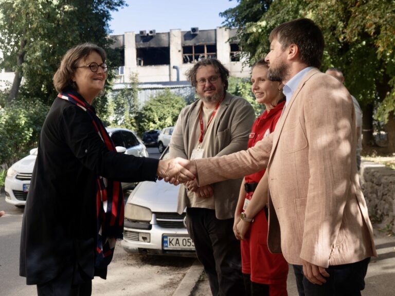 The Ukrainian Red Cross meets with a representative of the Dutch Ministry of Foreign Affairs